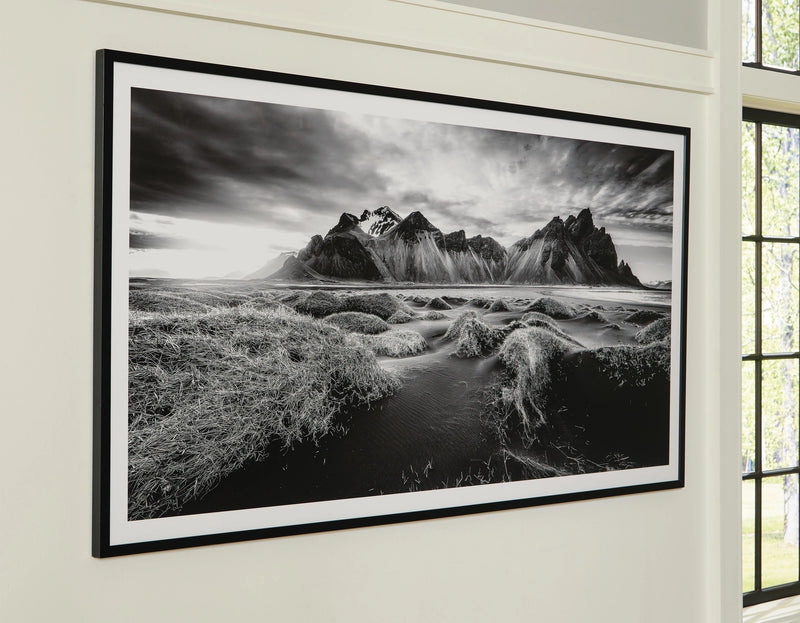 Delstone Wall Art