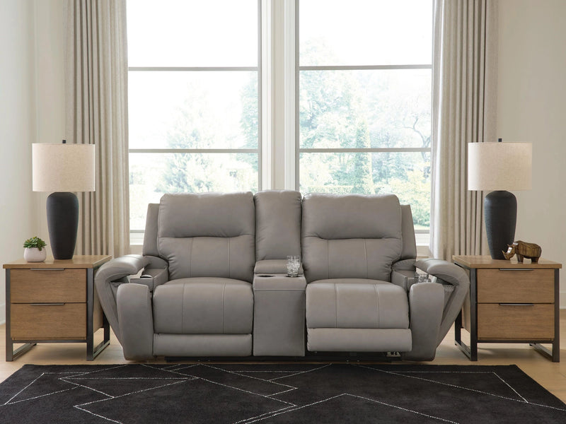 Real Moments Loveseat